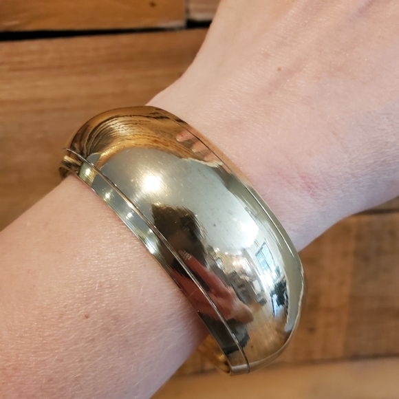 Vintage Jewelry - Vintage Brass Bangle Bracelet
